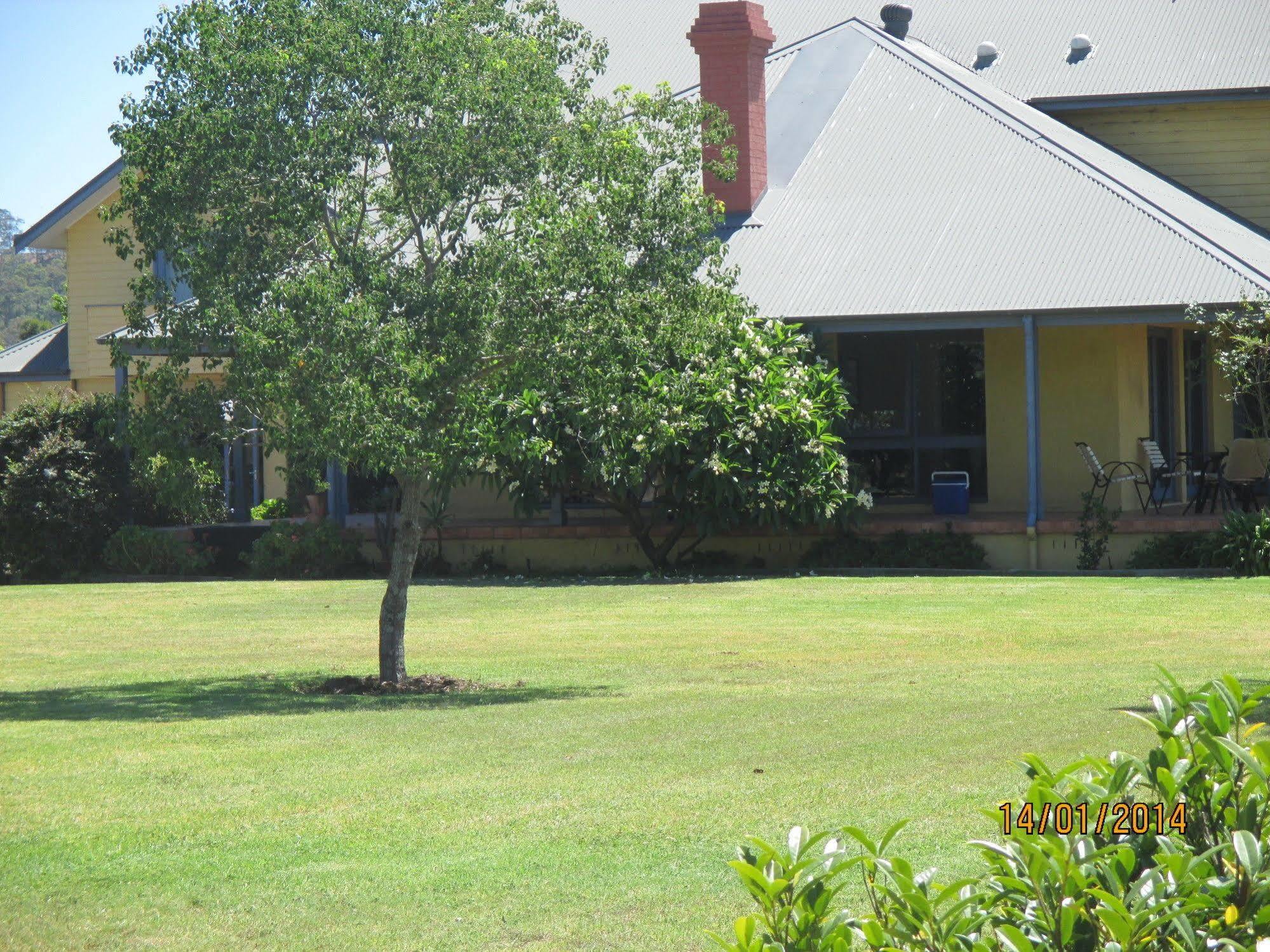 Hotel Tranquil Vale Vineyard Luskintyre Exterior foto