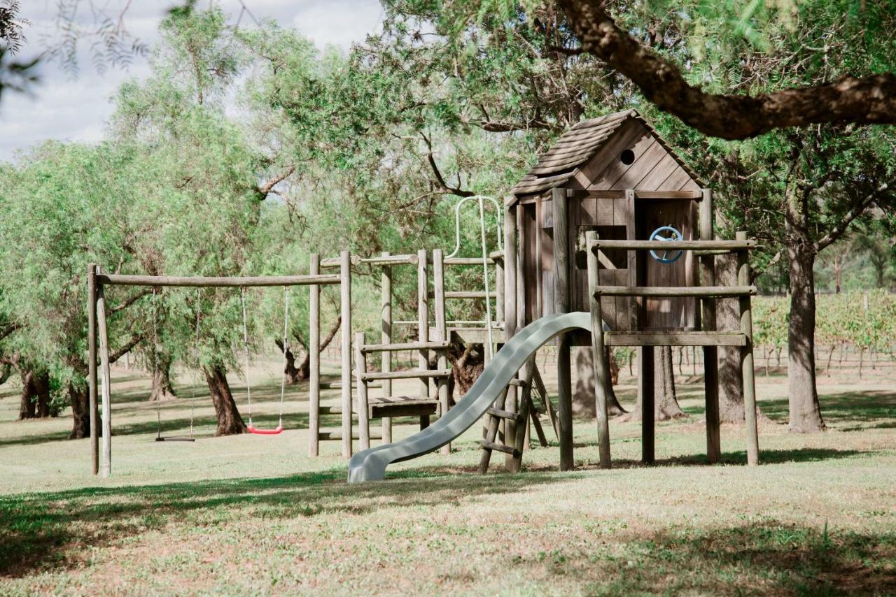 Hotel Tranquil Vale Vineyard Luskintyre Exterior foto